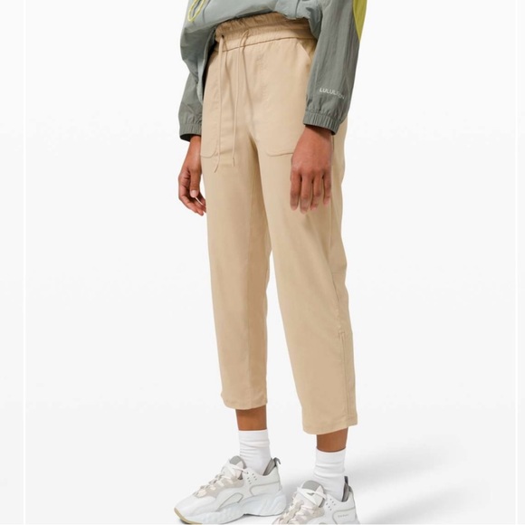 lululemon athletica Pants - Lululemon Beyond the Studio Crop